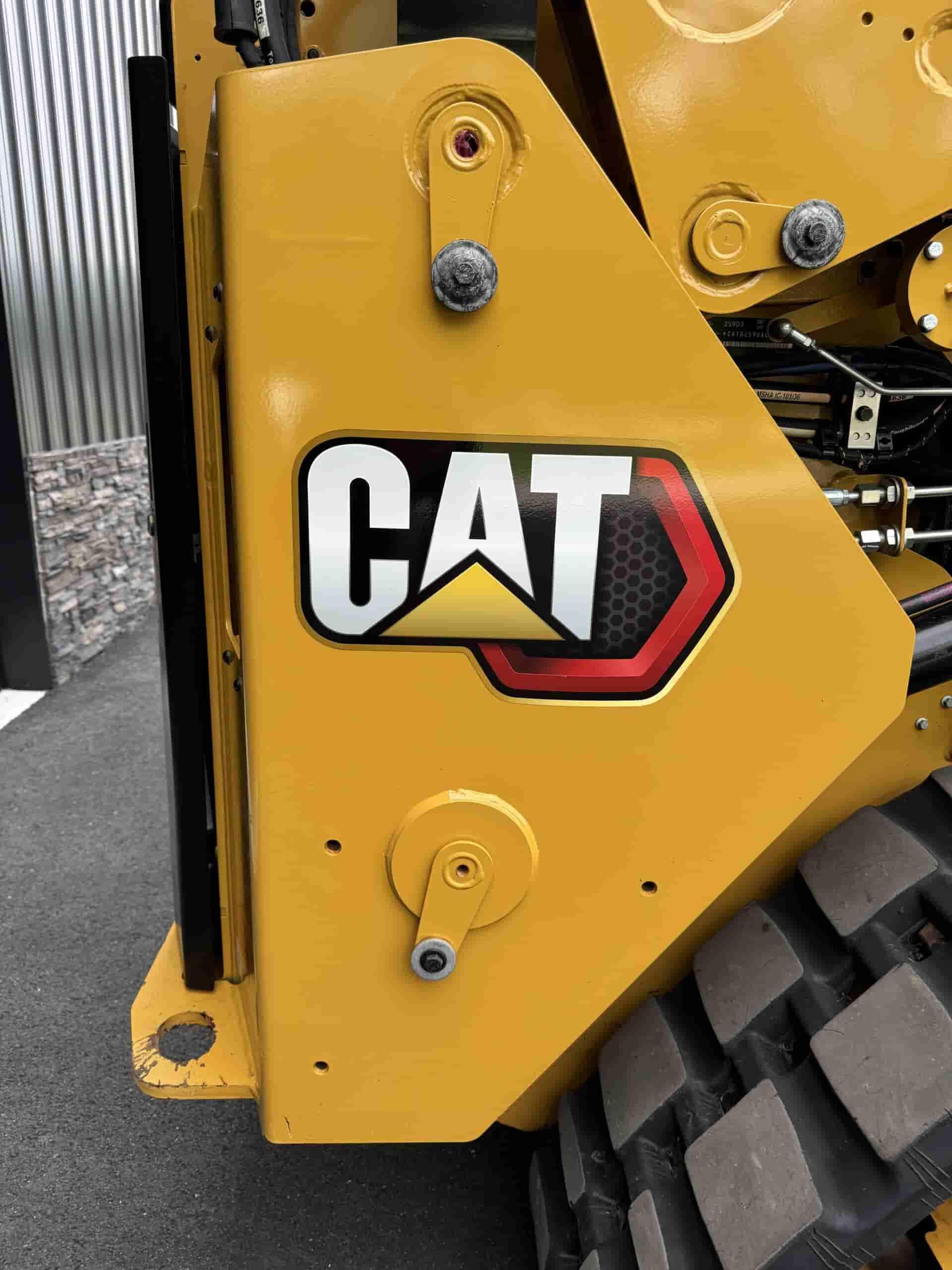 2022 CAT 259D3 CLEAN
